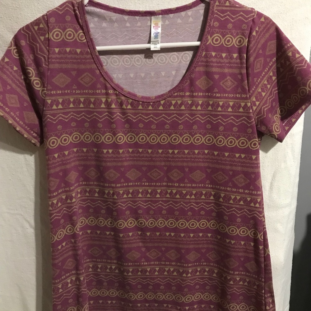 LulaRoe Classic T